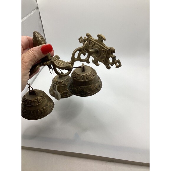 Vintage Triple Brass Bell Wall Mounted Shopkeeper Doorbell Chimes - Picture 4 of 5